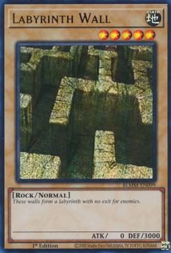 Labyrinth Wall⁣ - Battles of Legend: Monster Mayhem⁣ (Ultra Rare)⁣ [099] - El Duelista